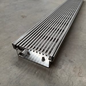 Slip resist linear drain