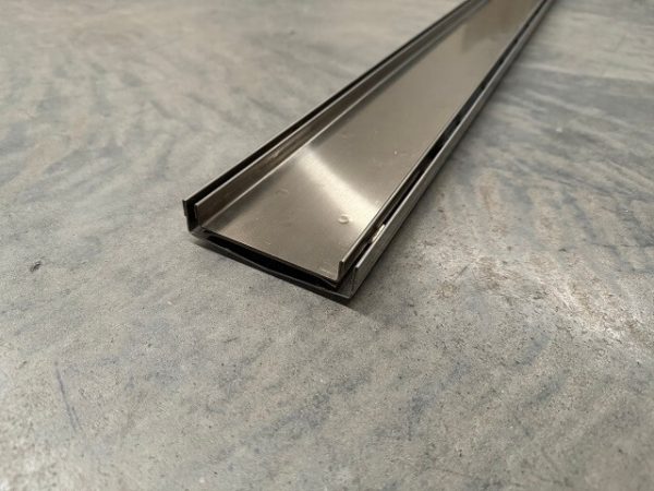 Tile insert drain - 100 mm wide 25 mm deep